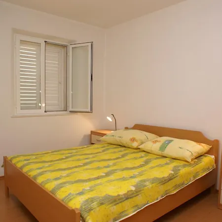 Duba Peljeska 4534a * Трпань